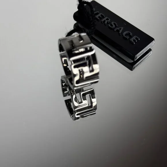 Ring - Picture 12 of 13